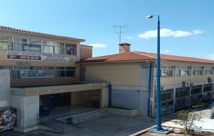 Αναστολή μαθημάτων στο 3ο ΓΕΛ για τον θάνατο του 17χρονου