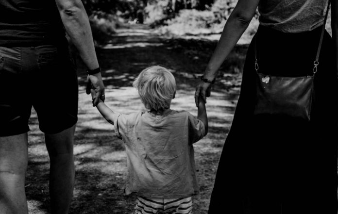 Ομάδα μελλοντικών - υποψήφιων γονέων στον Δήμο Γλυφάδας