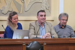 Ο Δήμαρχος Ελληνικού – Αργυρούπολης, Γιάννης Κωνσταντάτος, καλωσόρισε τους ευρωπαίους εταίρους στην Αίθουσα Δημοτικού Συμβουλίου