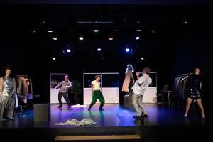 "Φως" στις εργασιακές σχέσεις ανθρώπων σε πολυεθνικές ρίχνει η παράσταση Push Up