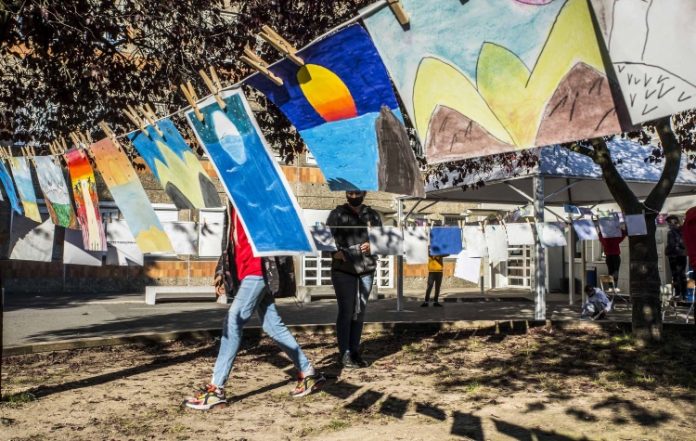 Η διεθνής καλλιτεχνική δράση «LA GRANDE LESSIVE» στα σχολεία του Δήμου