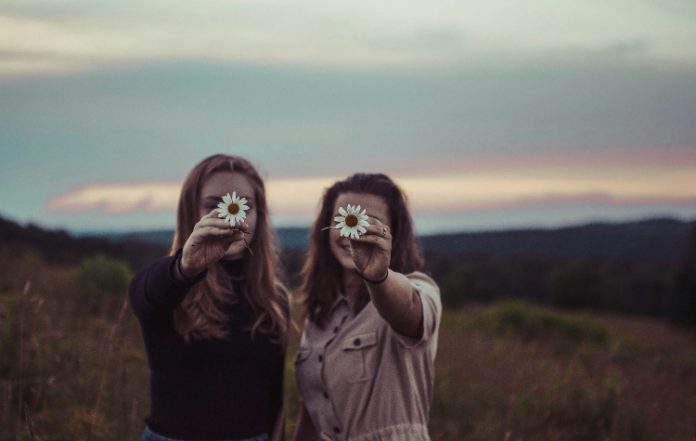 Διαδραστική εκδήλωση - αφιέρωμα στις γυναίκες στο Π.Φάληρο