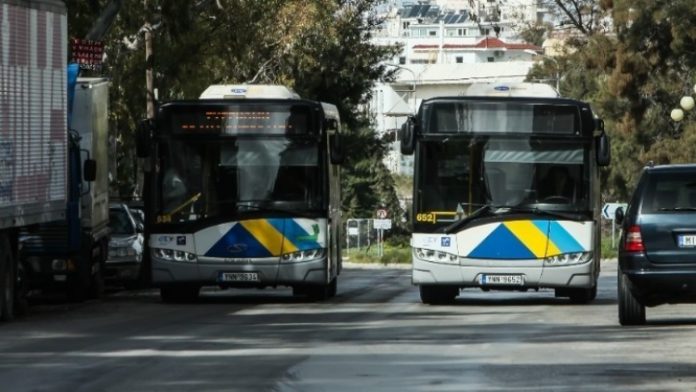 Γλυφάδα: 24χρονος επιτέθηκε σε άνδρα με στιλό μέσα σε λεωφορείο 