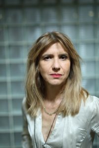 Η Έφη Ρευματά υπογράφει τη σκηνοθεσία και τη διασκευή της παράστασης Push Up