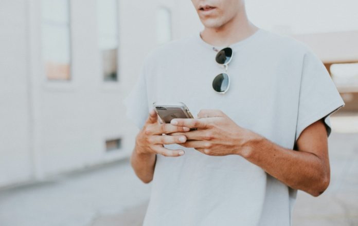 «Εφηβεία και Social Media» - Το 3ο σεμινάριο γονέων στην Νέα Σμύρνη 