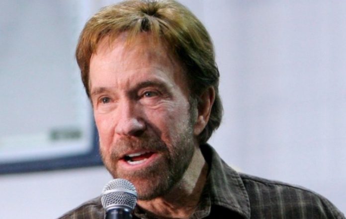 Έφυγε από τη ζωή ο ηθοποιός Τσακ Νόρις